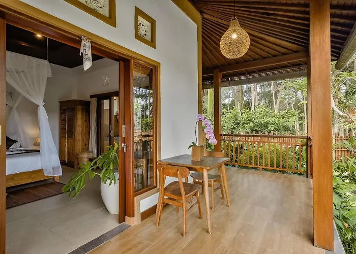 Villa Ratni *