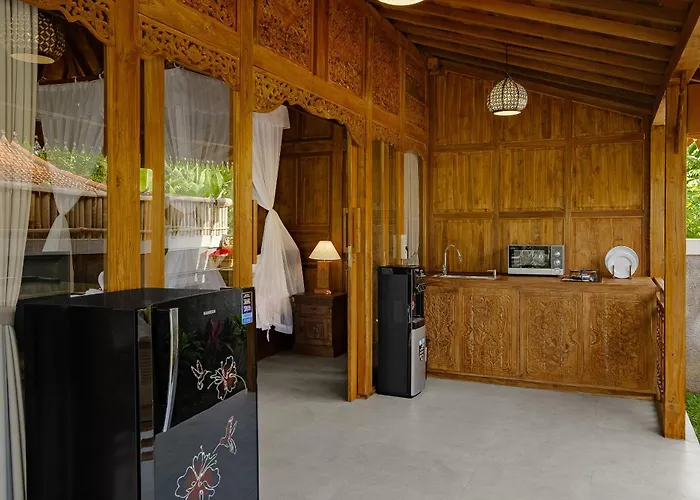 Villa Ratni *